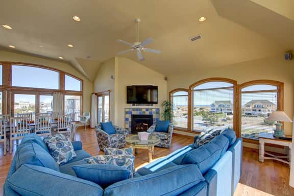 Spectacular OCEAN and SOUND VIEW ,Private Pool - Image 2