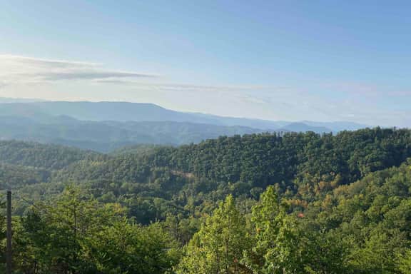 Above All - Cabin with Epic Views & Hot Tub - Image 5
